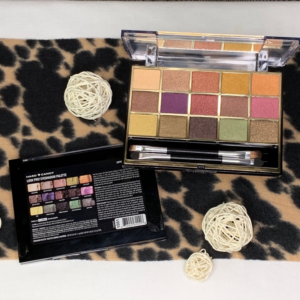 ✨HP✨Hard Candy Dipped in Gold Eyeshadow Palette